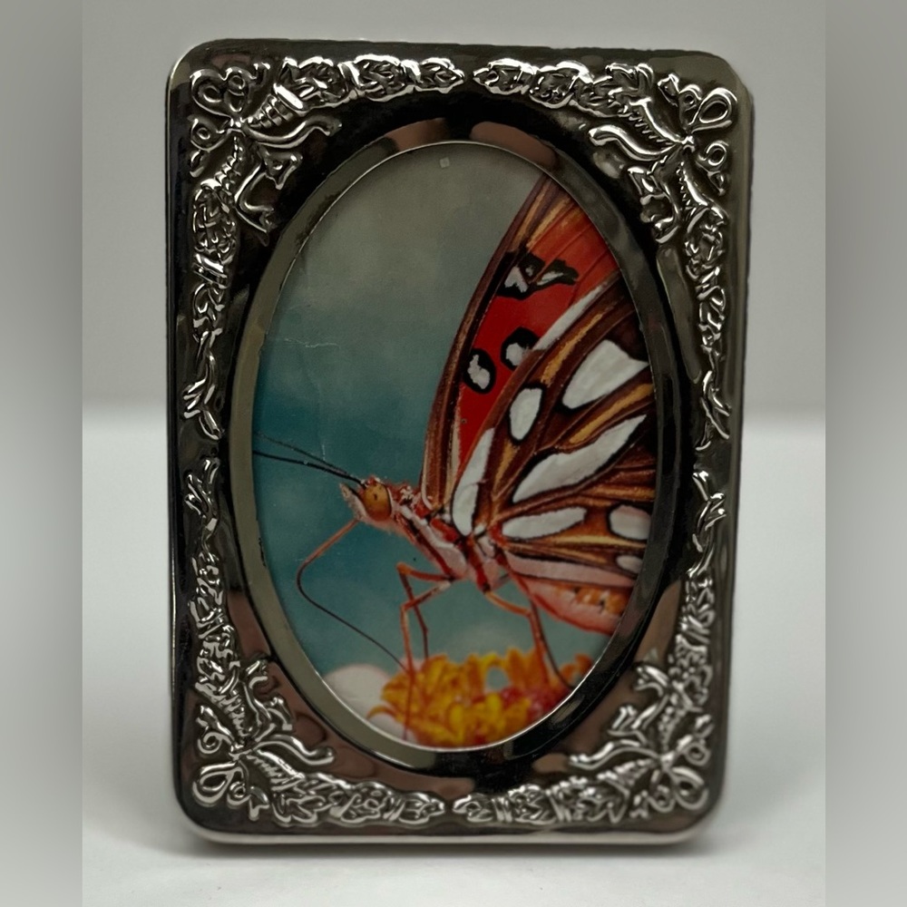 Victorian Style Ornate Metal Photo Frame | Silver Tone Metal Picture Frame - Picture 9 of 9
